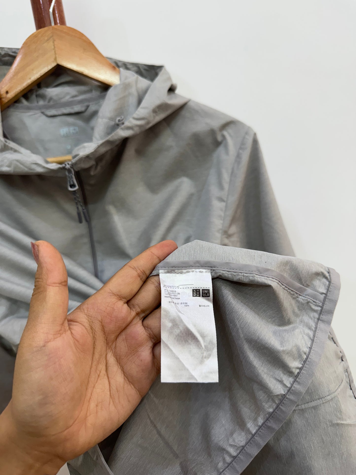 Uniqlo Grey UV protection parkha