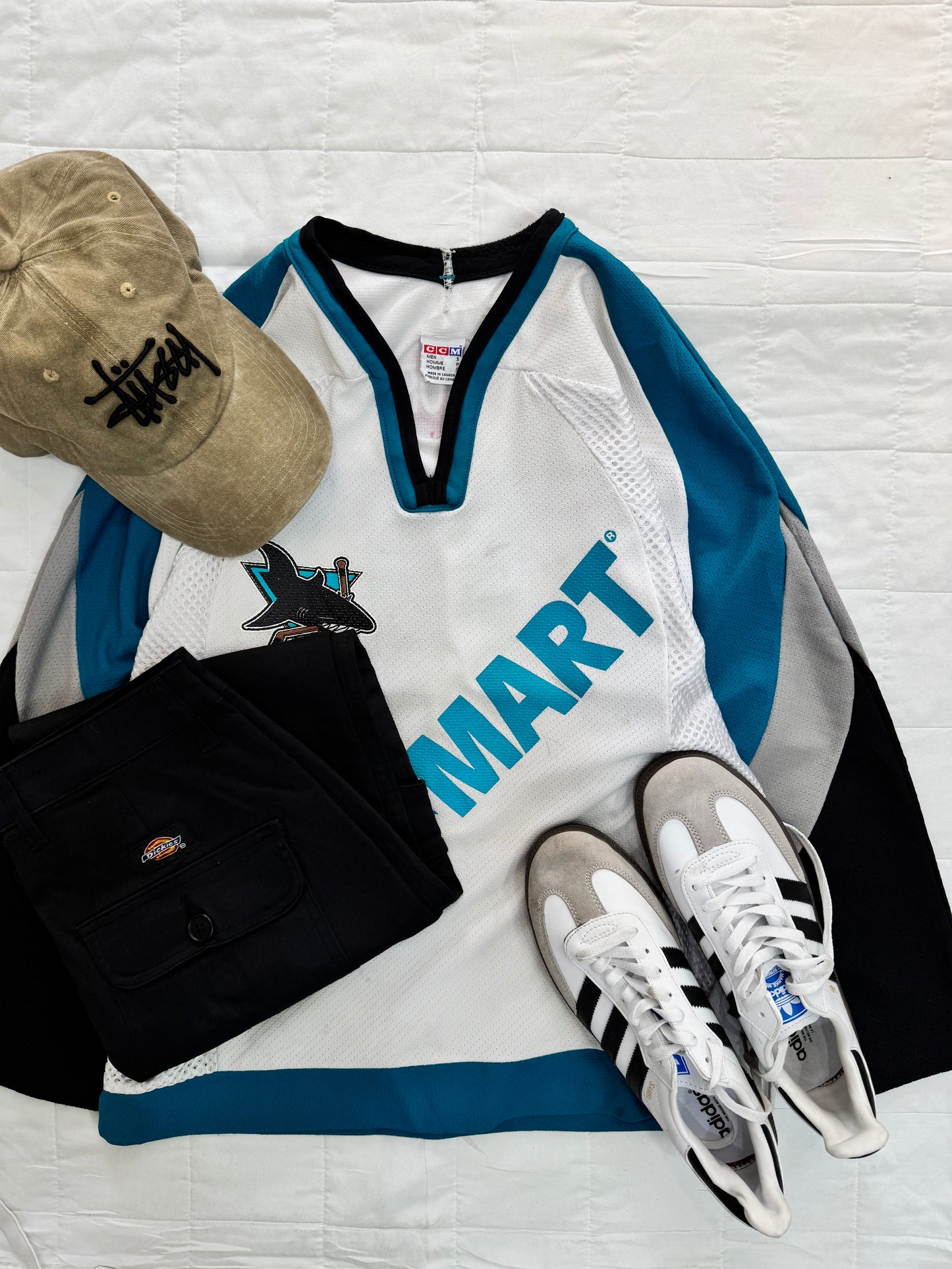 Vintage CCM SANJOSE SHARKS π¦
Hockey Jersey π