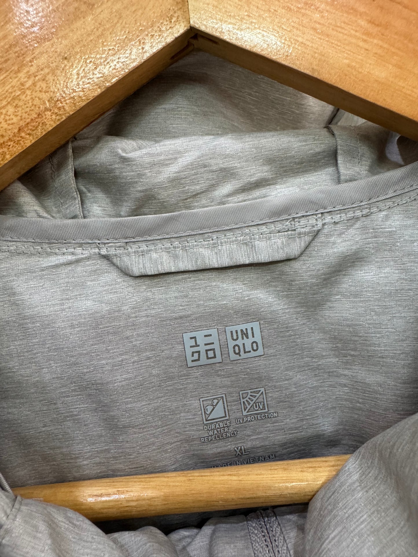 Uniqlo Grey UV protection parkha