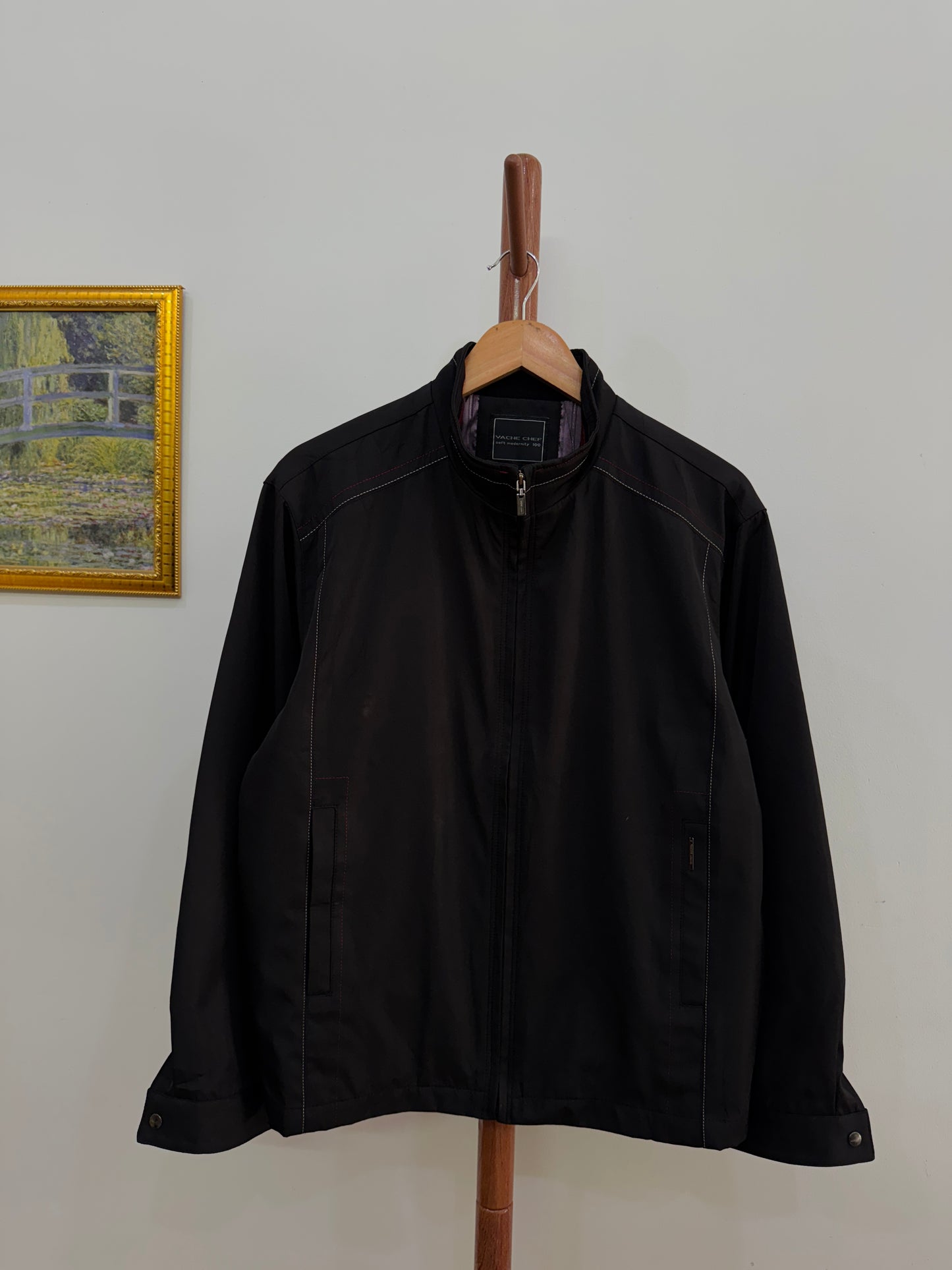 Old Money aesthetic 💰
Black ‘Vanchef ’ Tailored Fit Jacket with silk lining
