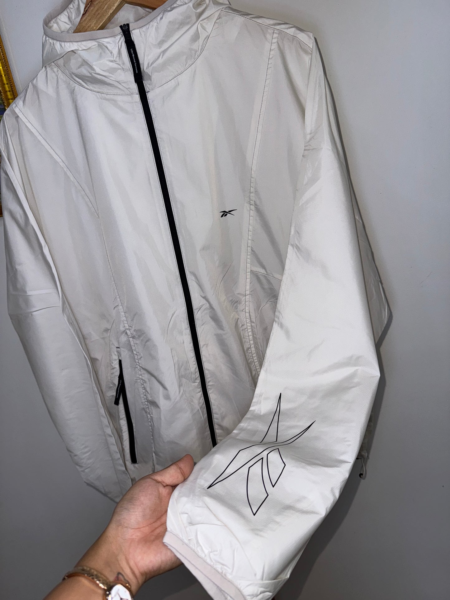 Reebok Old School Overfit Windbreaker Jacket