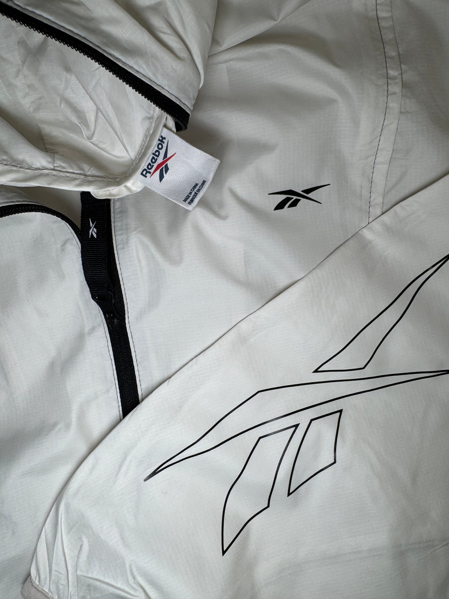 Reebok Old School Overfit Windbreaker Jacket