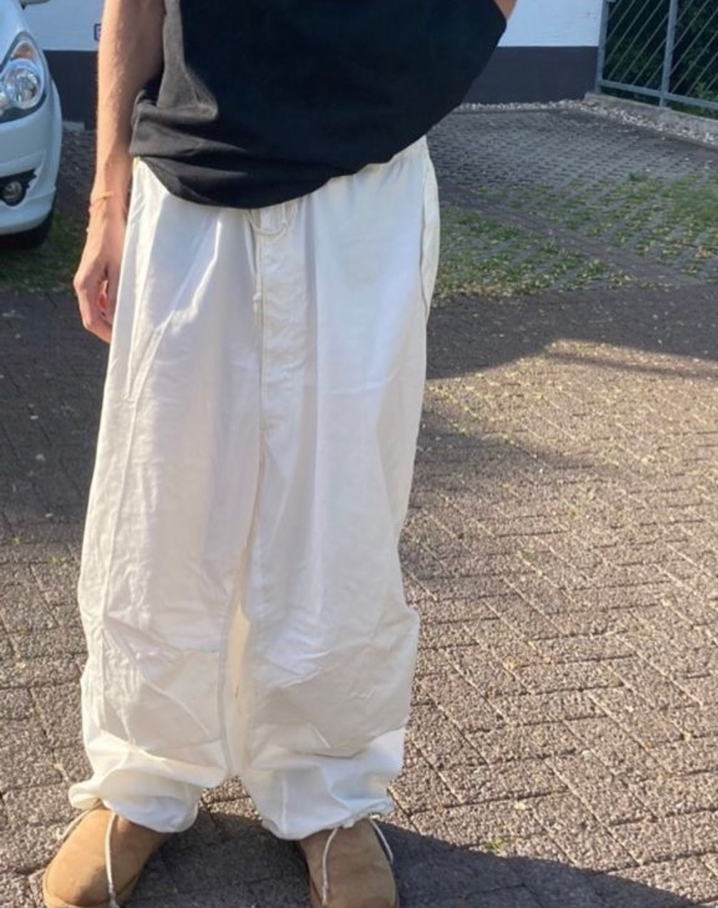 White Baggy Parachute