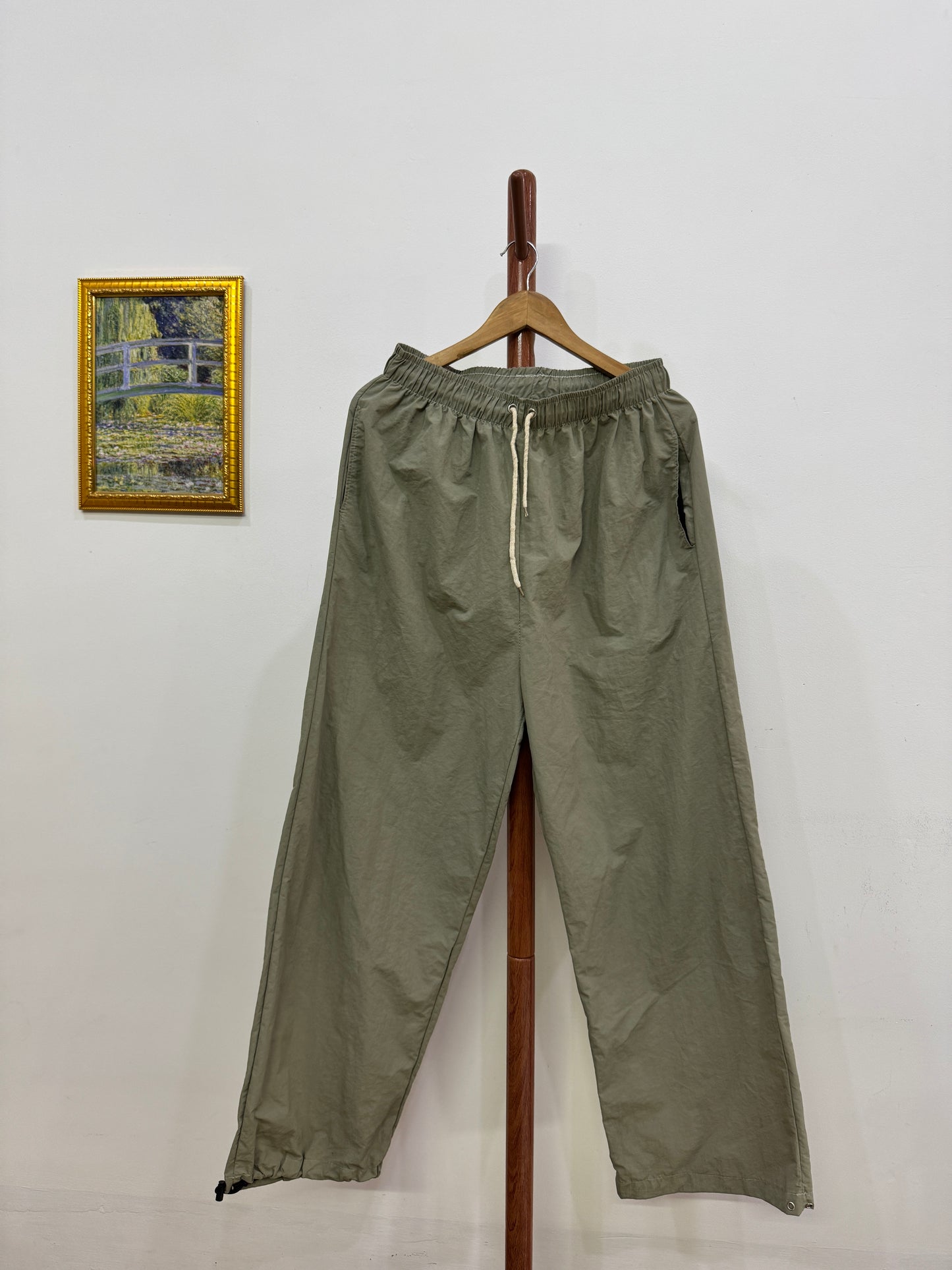 Green parachute Pant