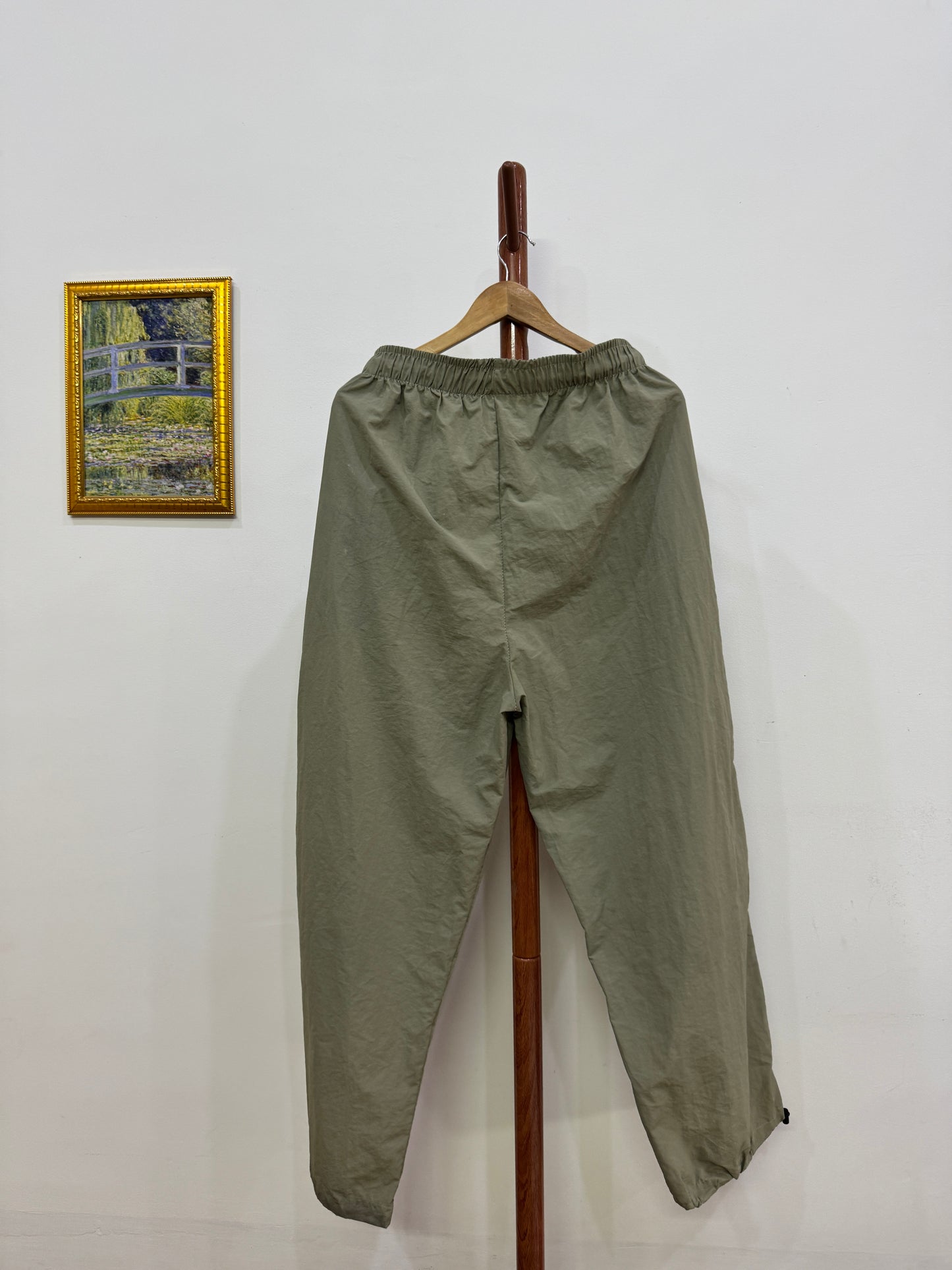 Green parachute Pant