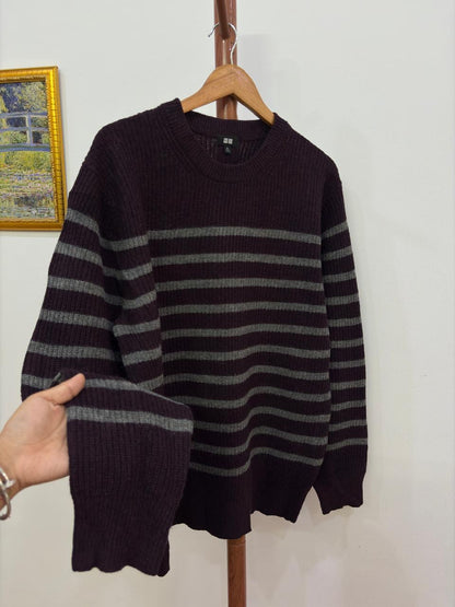 Dark Burgundy Striped 'Uniqlo' Wollen Sweater

Timeless & Versatile 🍂