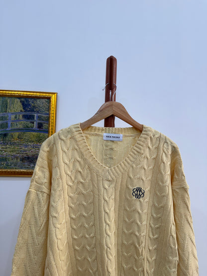 Butter Yellow V-neck Cable-Knit🧶