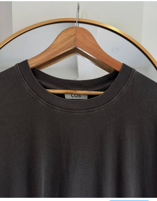 cosstores Anthacrite Washed Tee