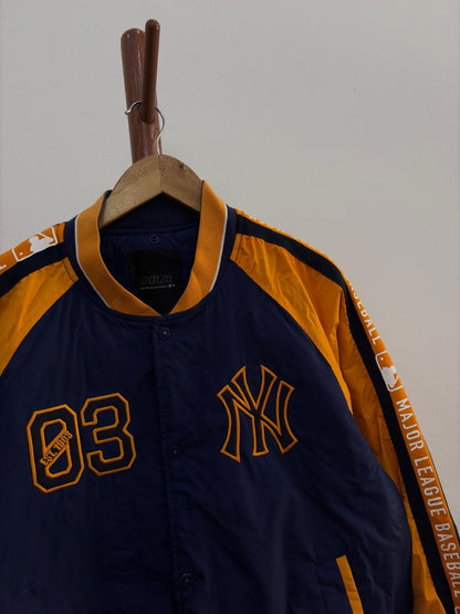 MLB x New York YANKEES 
Thick Padded , Authentic & Retails 10k+