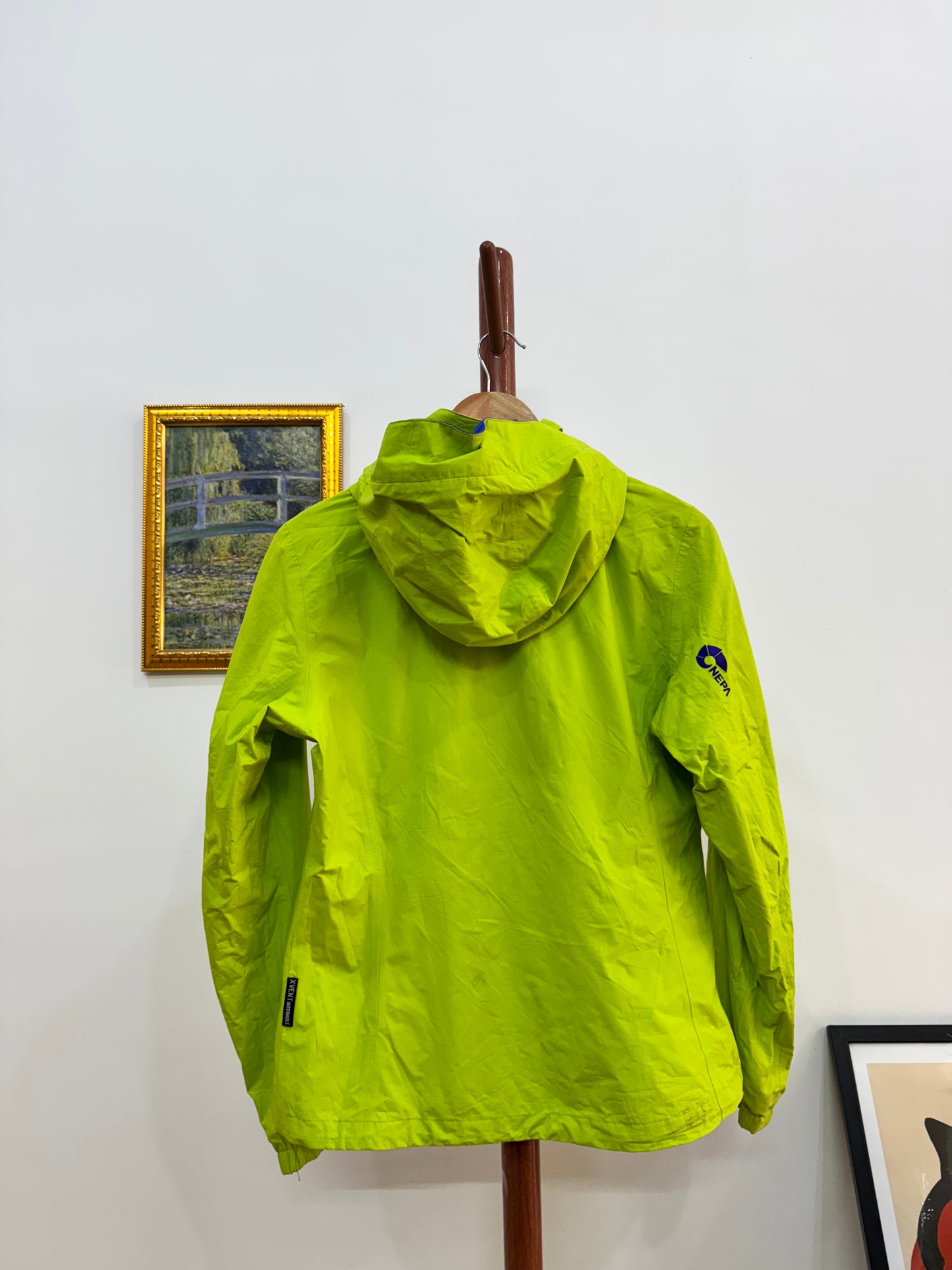 Solid green ‘NEPA ’ OUTDOOR JACKET (S)