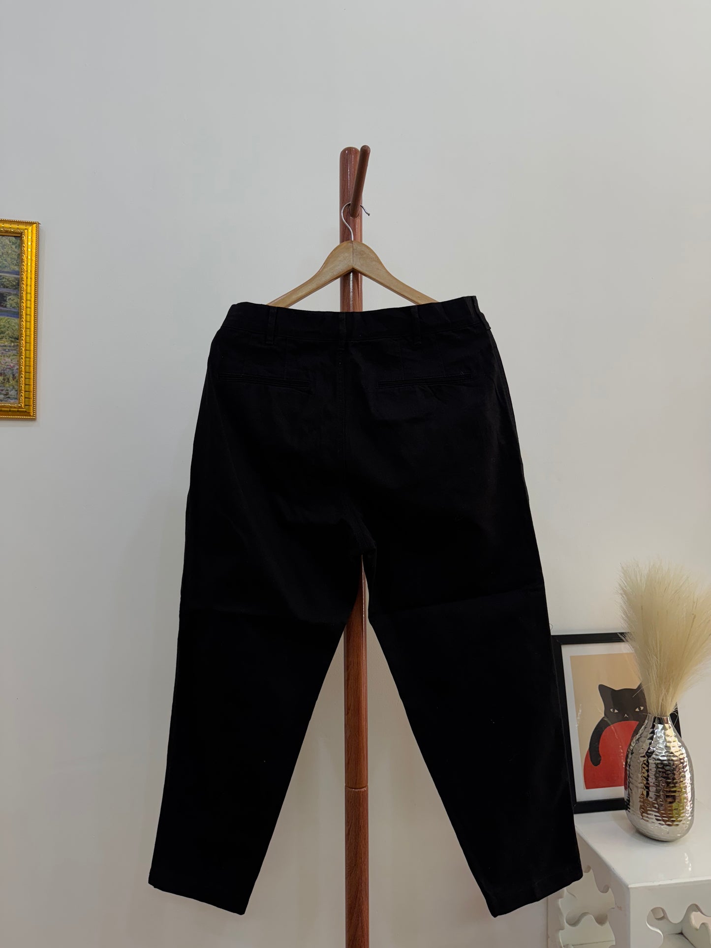 Uniqlo UUU Pleated Black Trouser