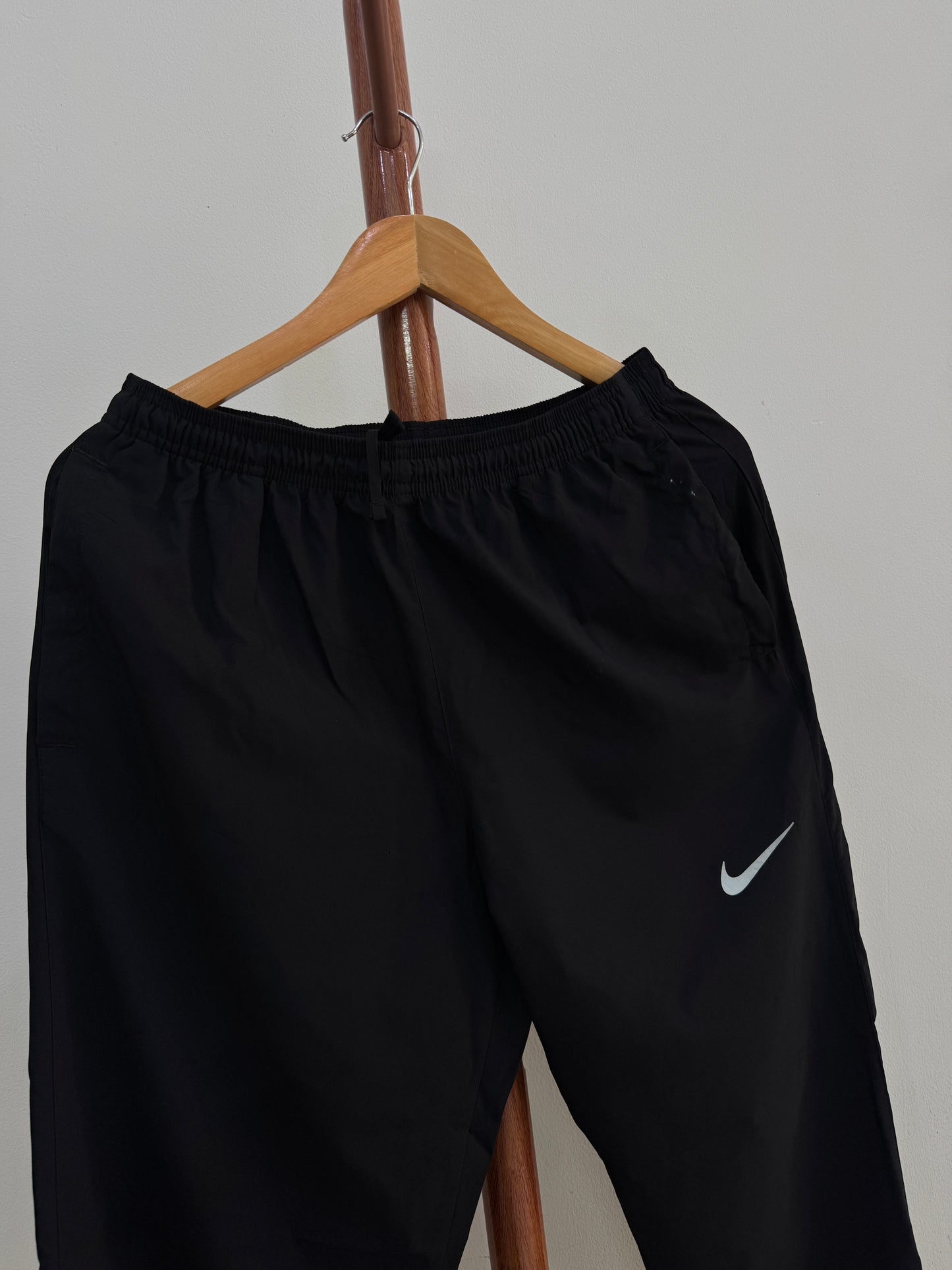 Authentic ‘Nike’ Big Logo Dri-Fit Trackpant