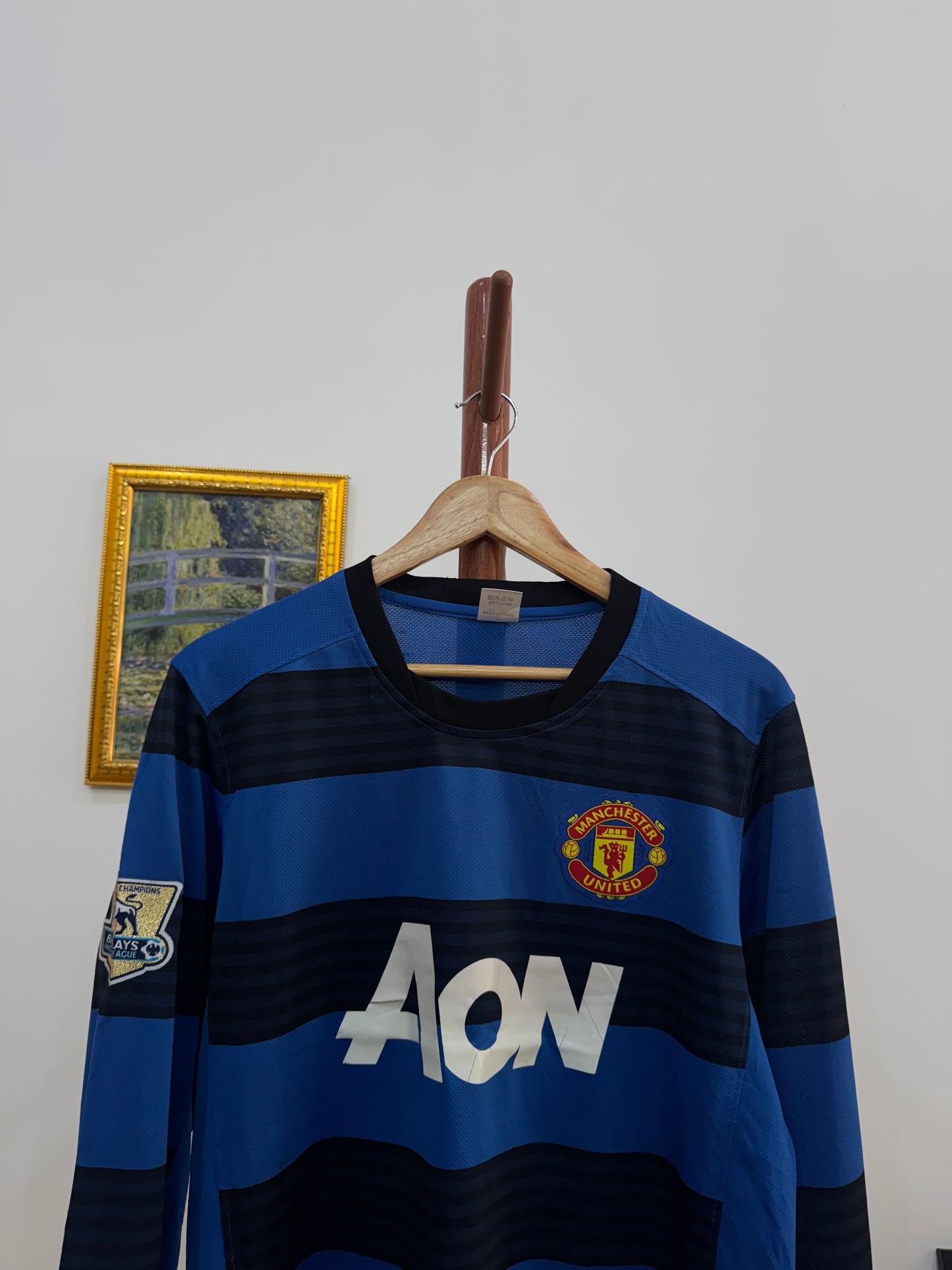 Blue Manchester United Jersey in (S)