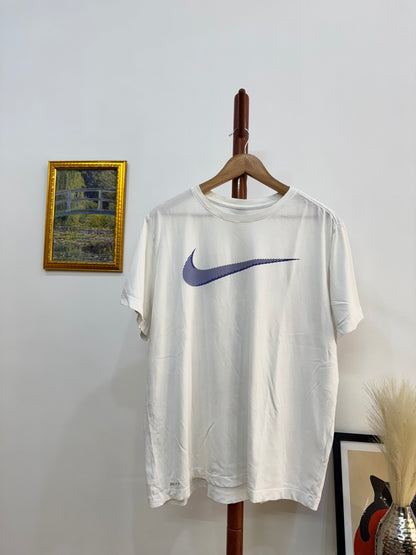 White ‘NIKE’ BIG SWOOSH Cotton Tee