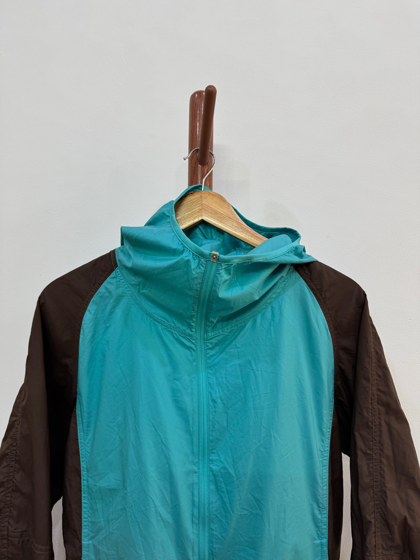Authentic @uniqlo Colorblock  UV PARKHA