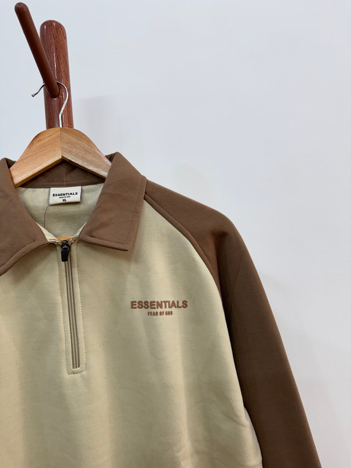 ESSENTIALS FOG COLLARED SWEATSHIRT