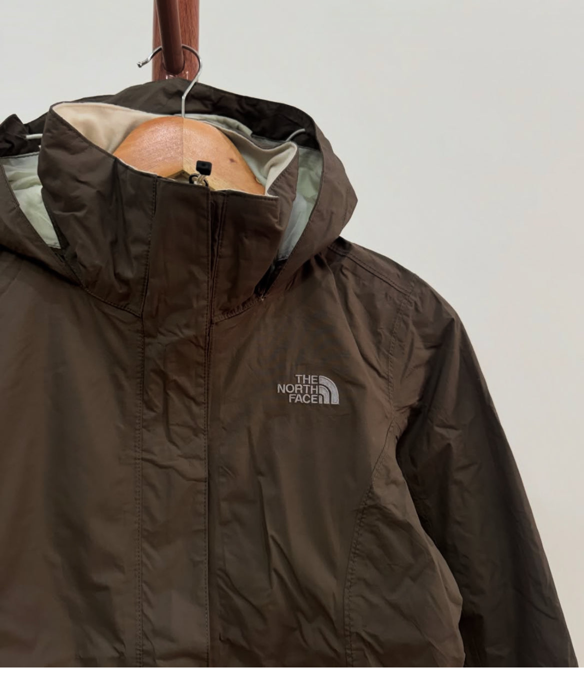 Rare find! 
Authentic ‘TheNorthface ’ Khaki  Outdoor Jacket