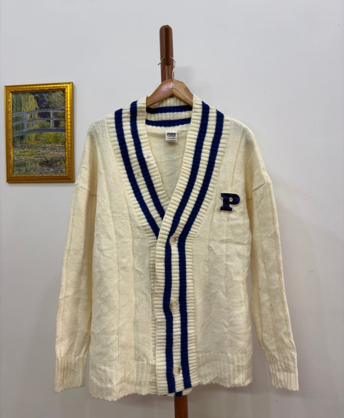 'PINK' By Victoria Secret 
Womenswear