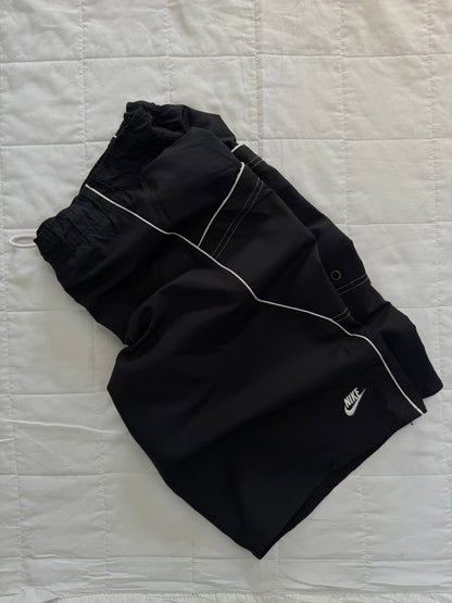 Vintage 00’s NIKE LINING SHORTS