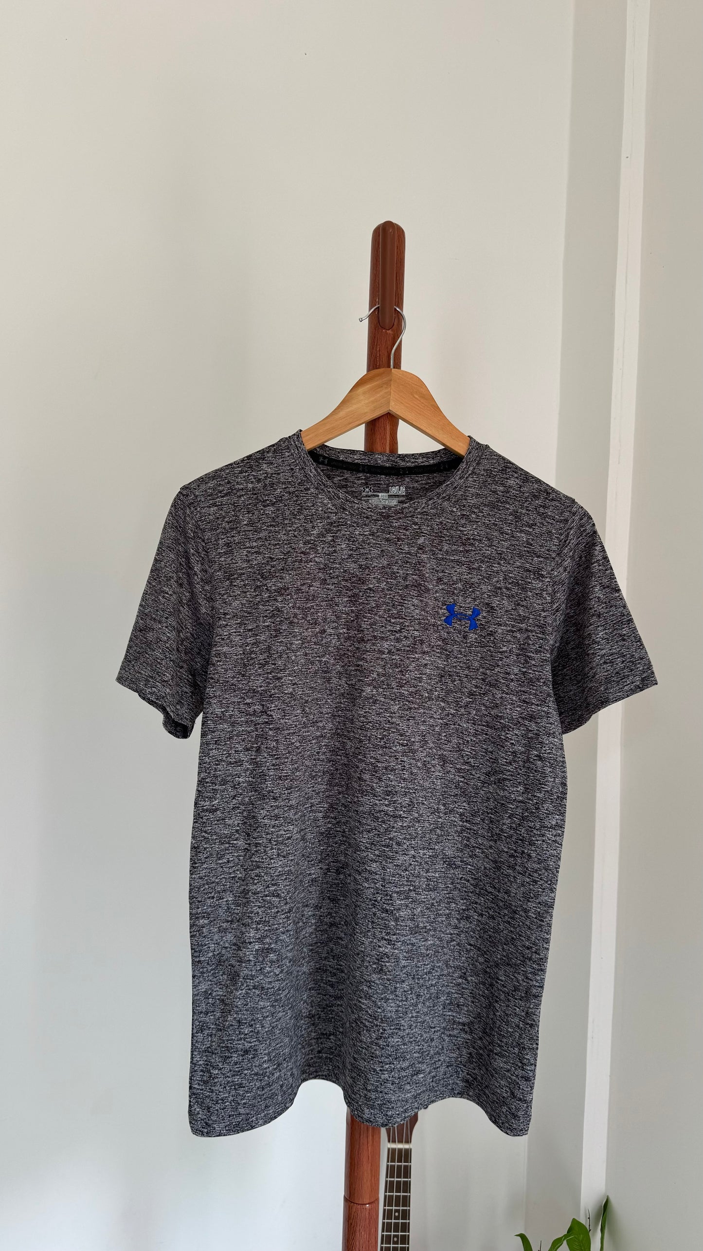 Underarmour athletic tech tee