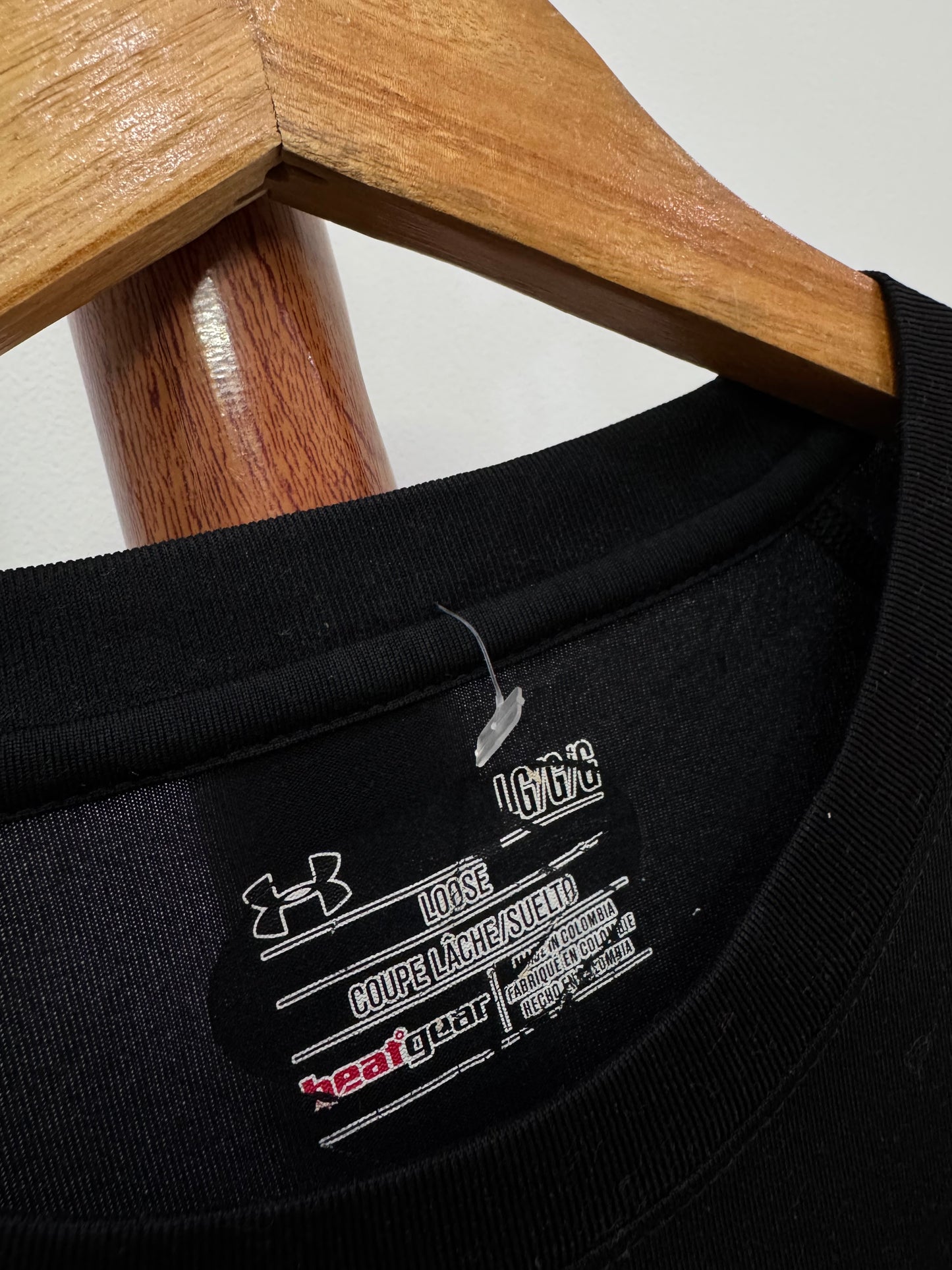 ‘Underarmour’ mid- Logo Tech Tee