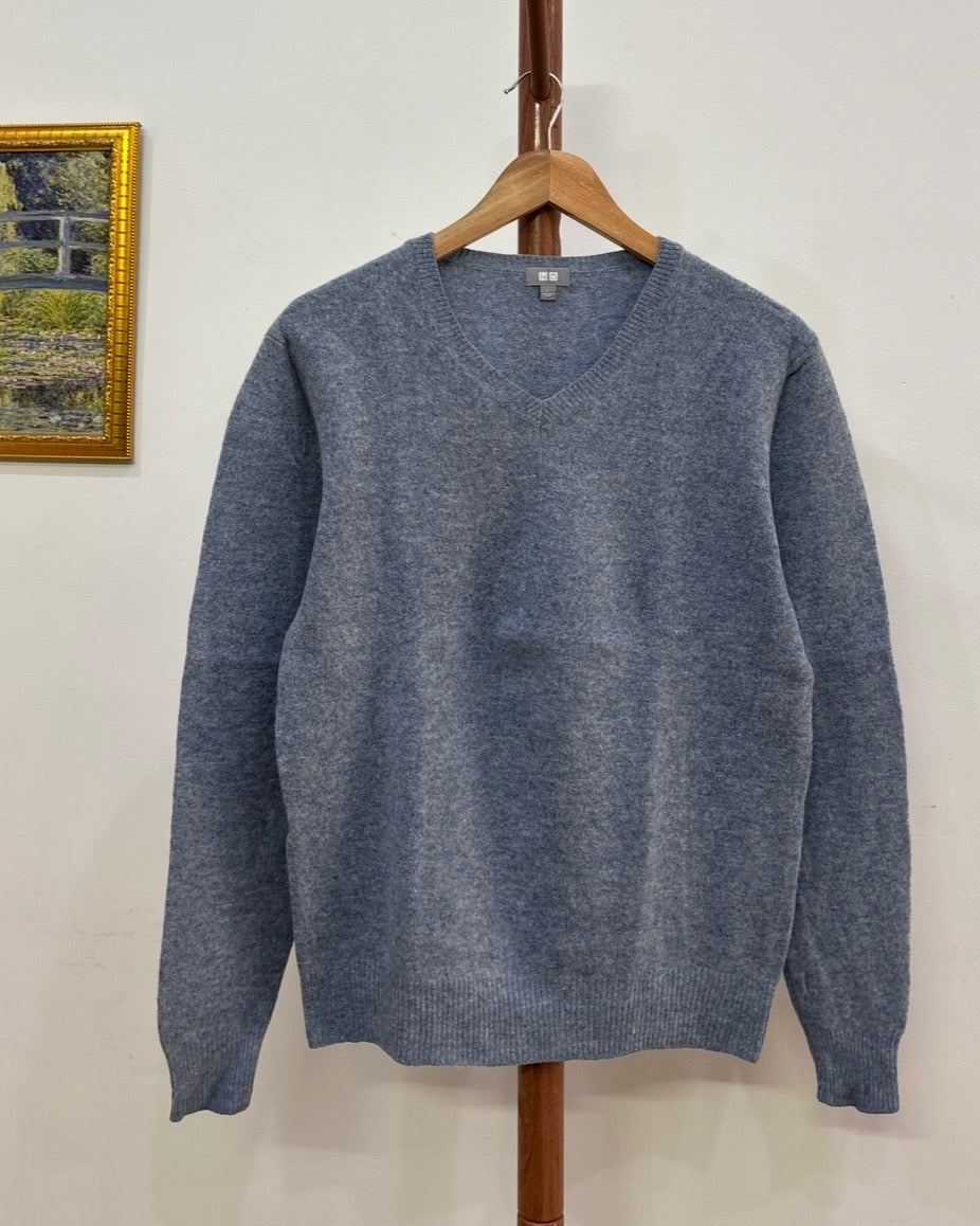 Soft Blue 'Uniqlo' Stripes Wollen Knitted Sweater