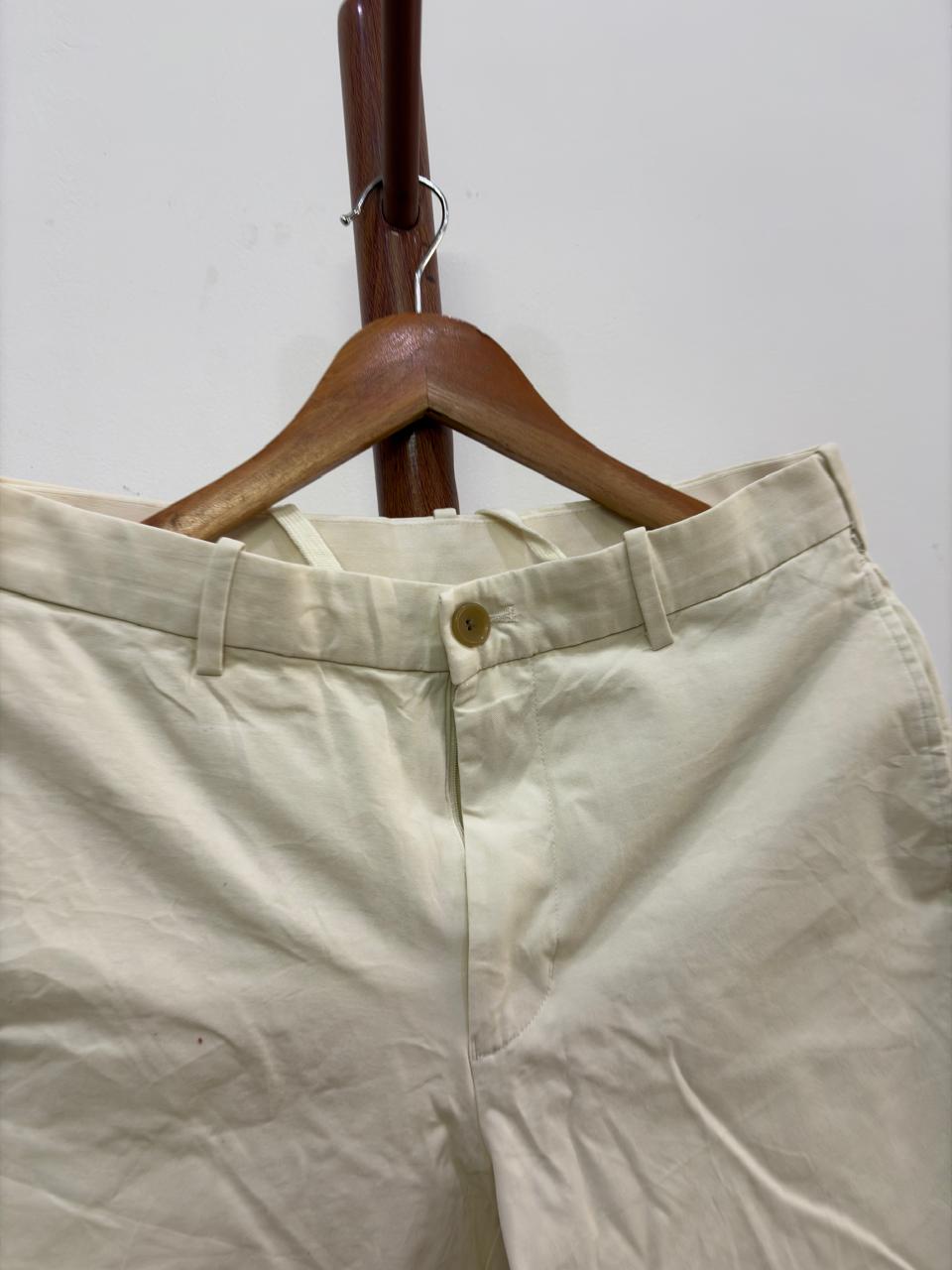 Uniqlo Beige Cotton Summer Trouser