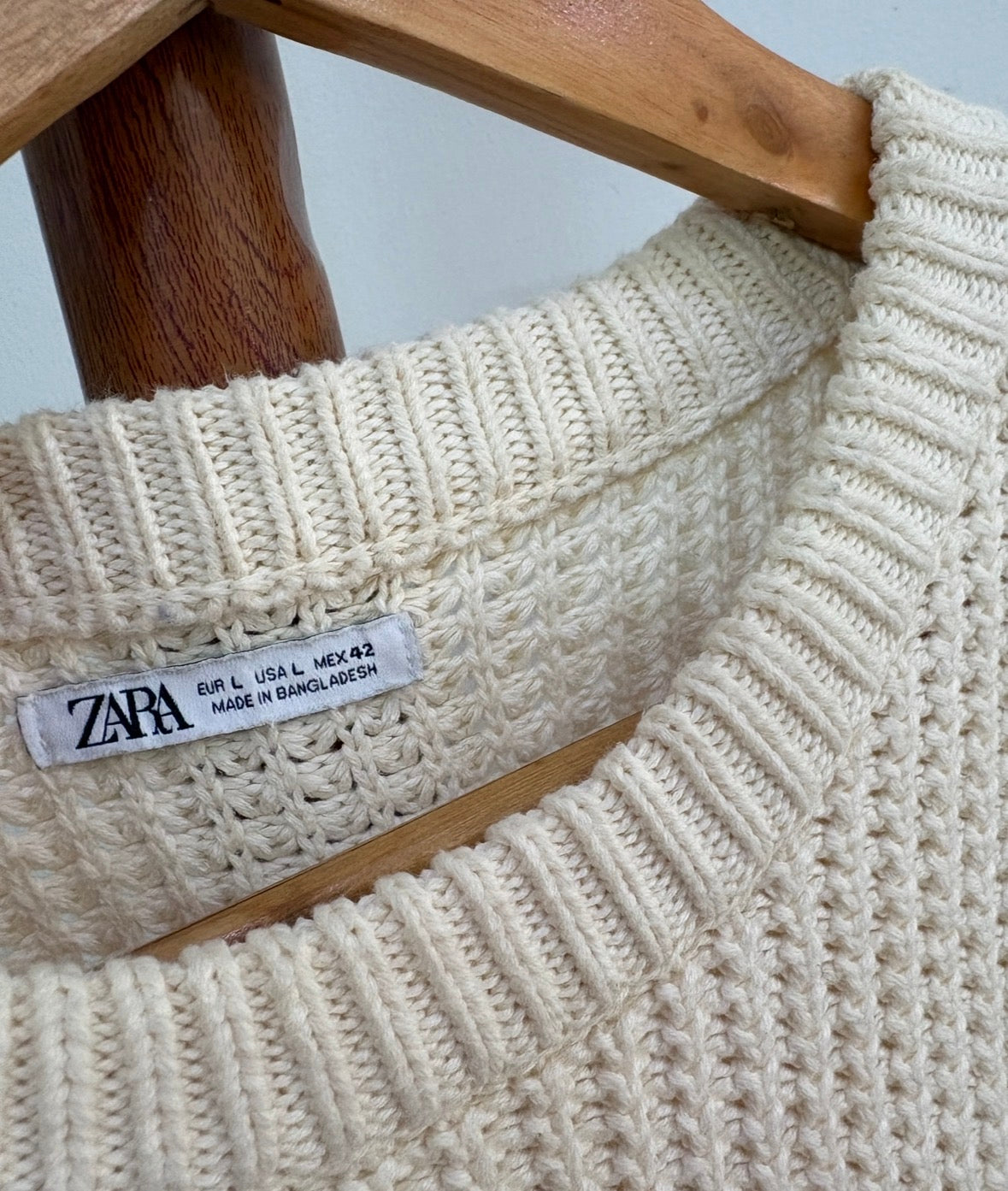 Zara' Beige box Knit  Sweatshirt