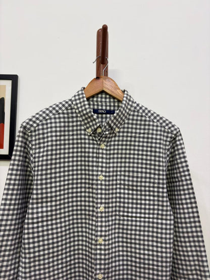 SPAO B/w Checkered Oxford Shirt 
Great for summer,love the fabric & Unisex