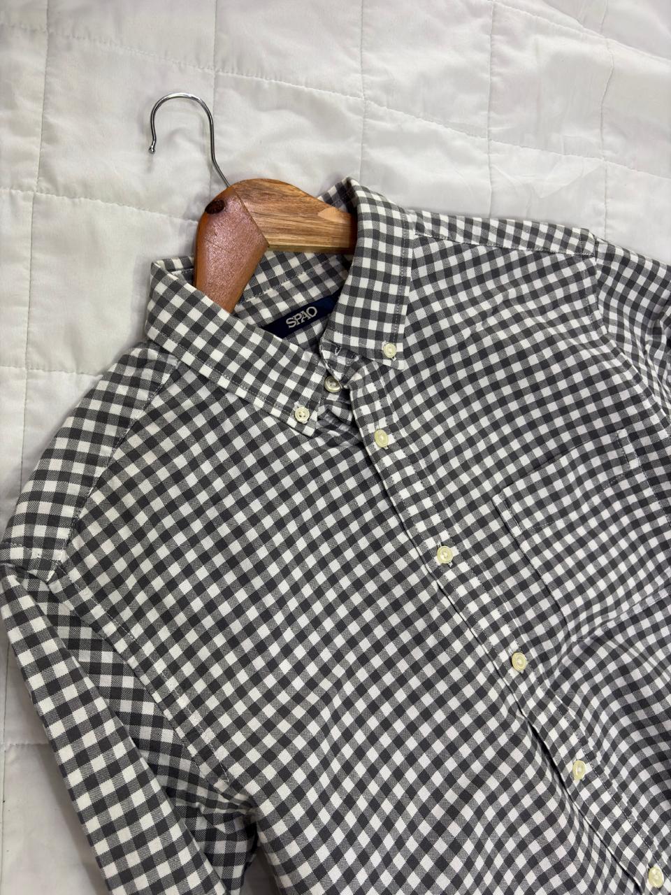 SPAO B/w Checkered Oxford Shirt 
Great for summer,love the fabric & Unisex