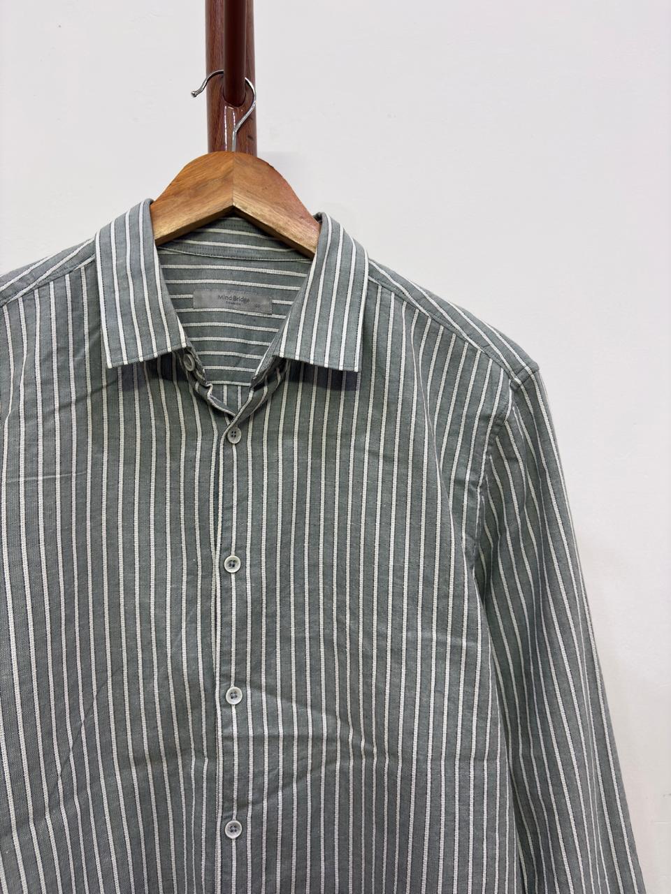 SPAO B/w Checkered Oxford Shirt 
Great for summer,love the fabric & Unisex