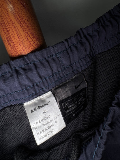 Vintage 00’s ‘Nike’ Swoosh Baggy Parachute Pant