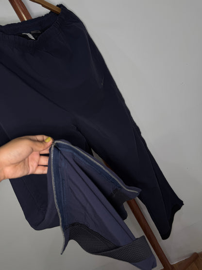 Vintage 00’s ‘Nike’ Swoosh Baggy Parachute Pant