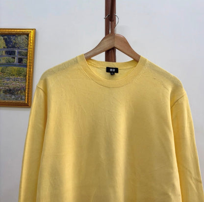 Uniqlo Yellow Seamless Knitted Sweater