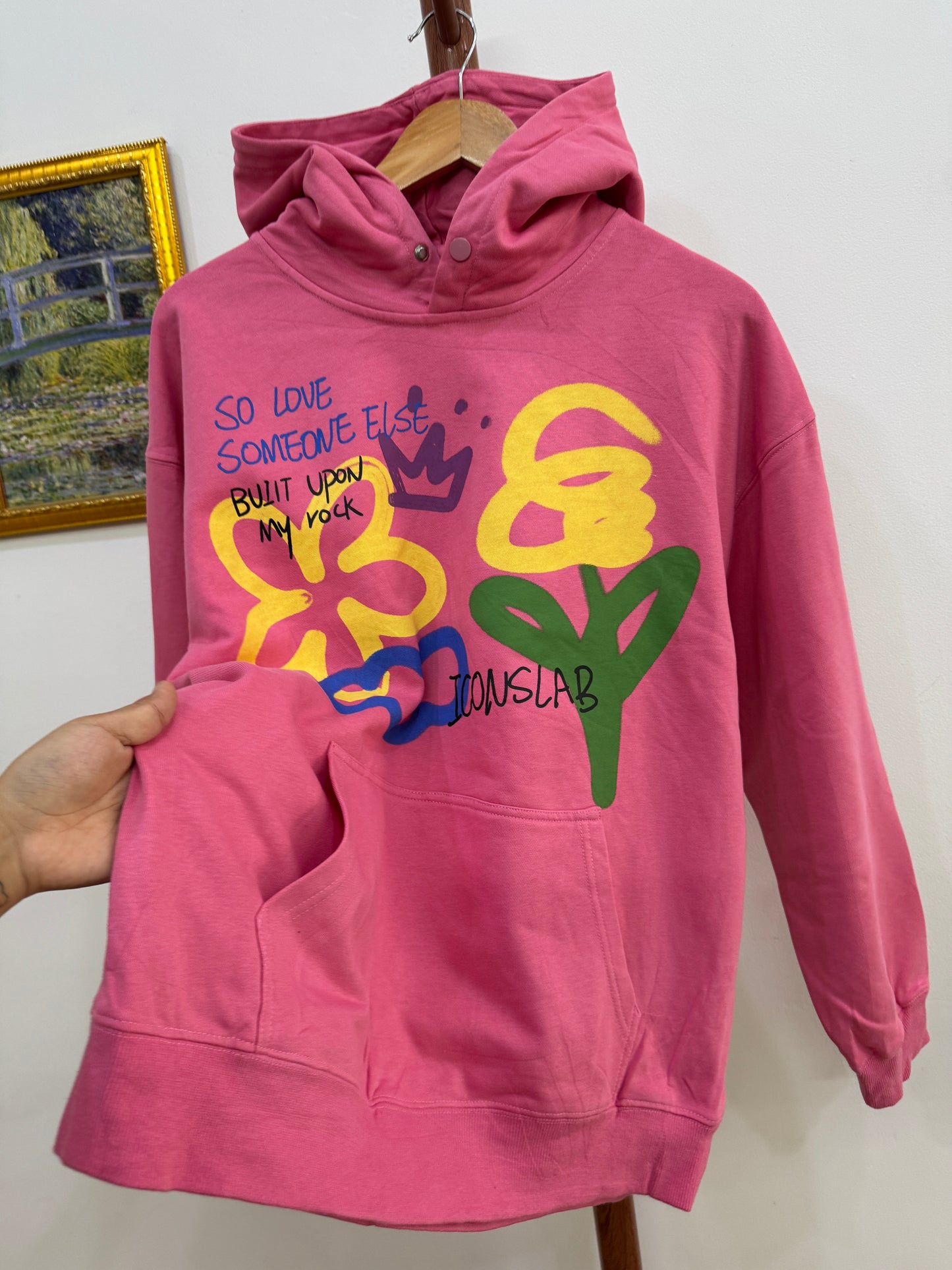 Icons Lab Hoodie – Heart Sprayed “Pino” 🎨