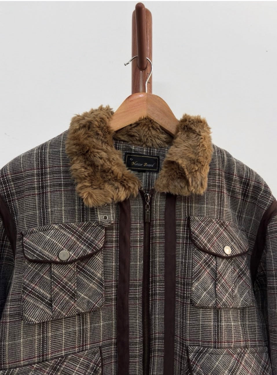 Vintage Plaid Fur Shearling Jacket 
Thick Quilted inner fabric with sherpa collar