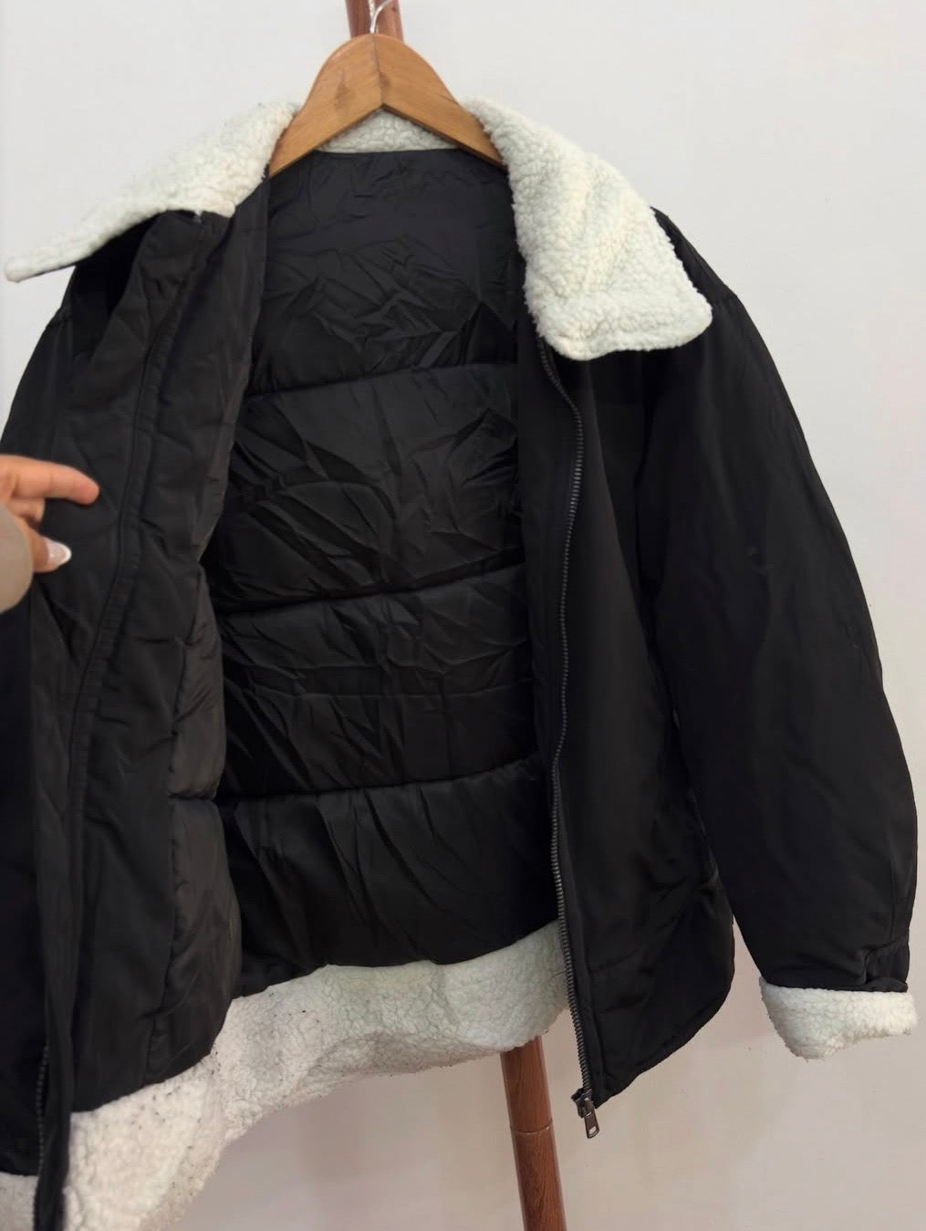 8seconds_official Puffer Down Jacket with sherpa fleece collar 
Thick,warm & padded Inner