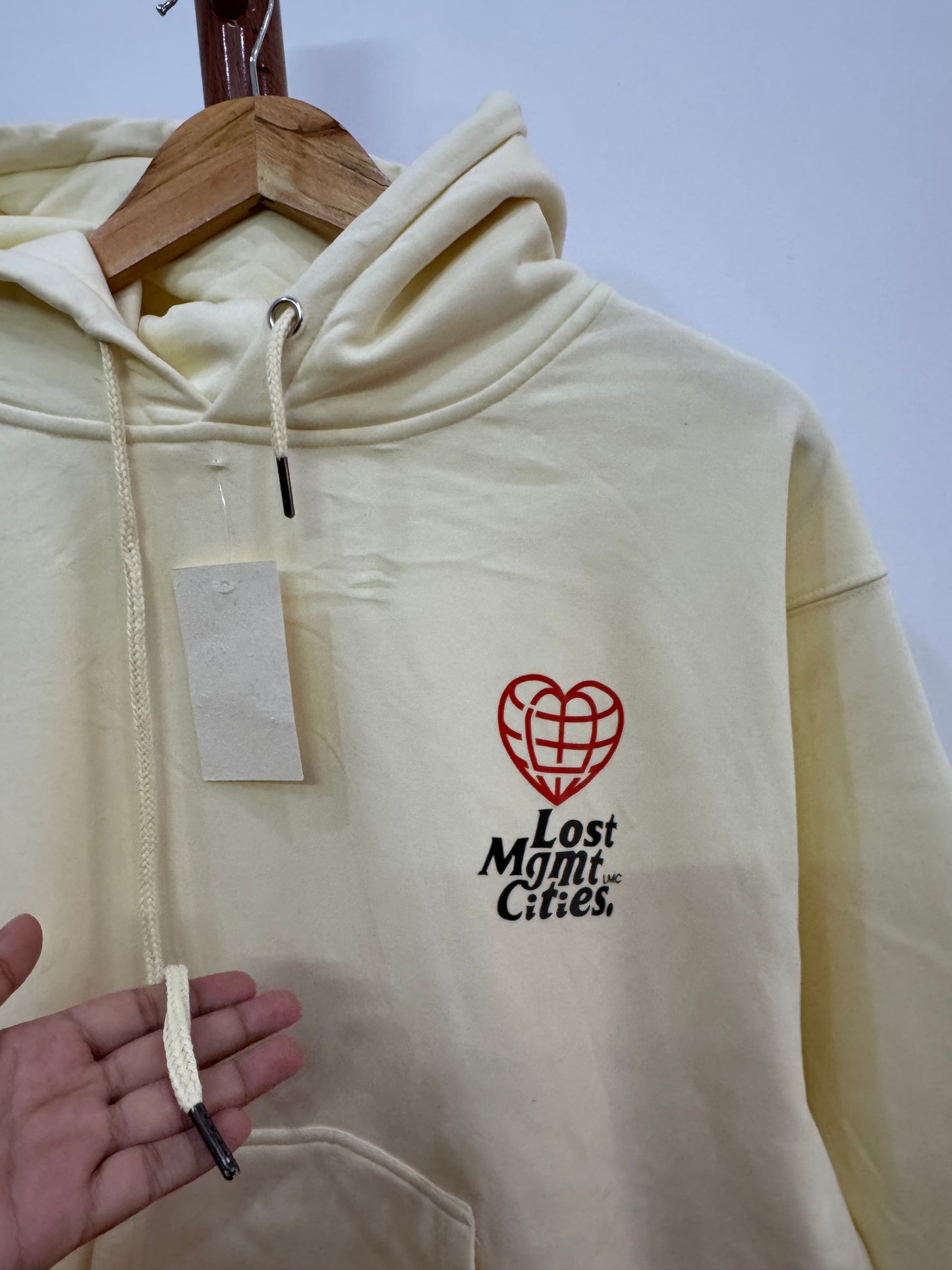 Lost Management Cities’ 
Thick Zipper Hoodie