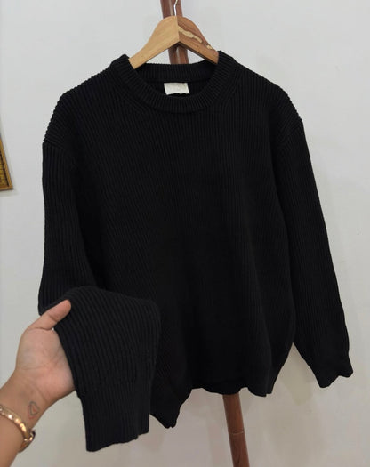 'HEAT' Ribbed Box Knit Sweater in Black