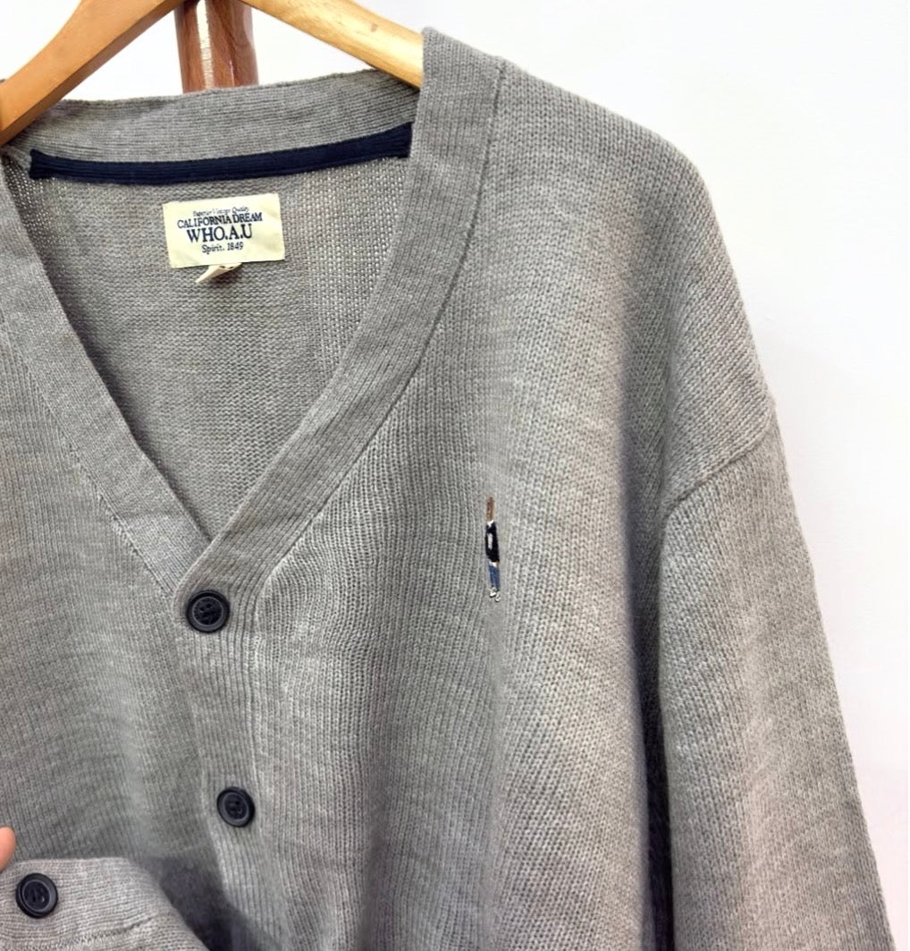 'Wha.ou' Teddy Cardigan in grey 
'
