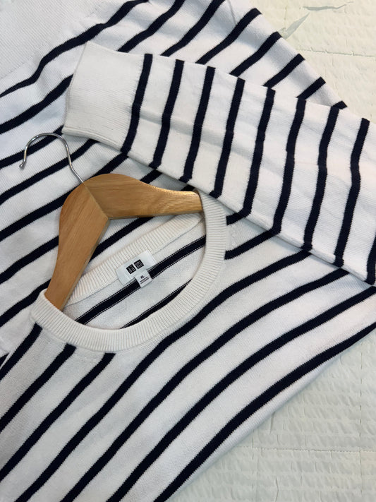 Uniqlo B/w Stripes Sweater