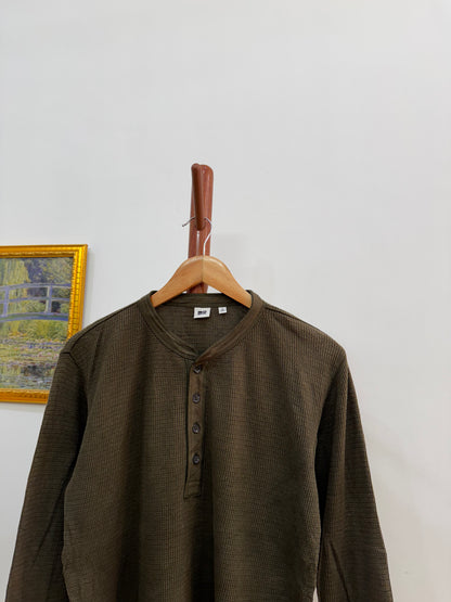 Uniqlo BoxKnit Longsleeves Buttoned Up