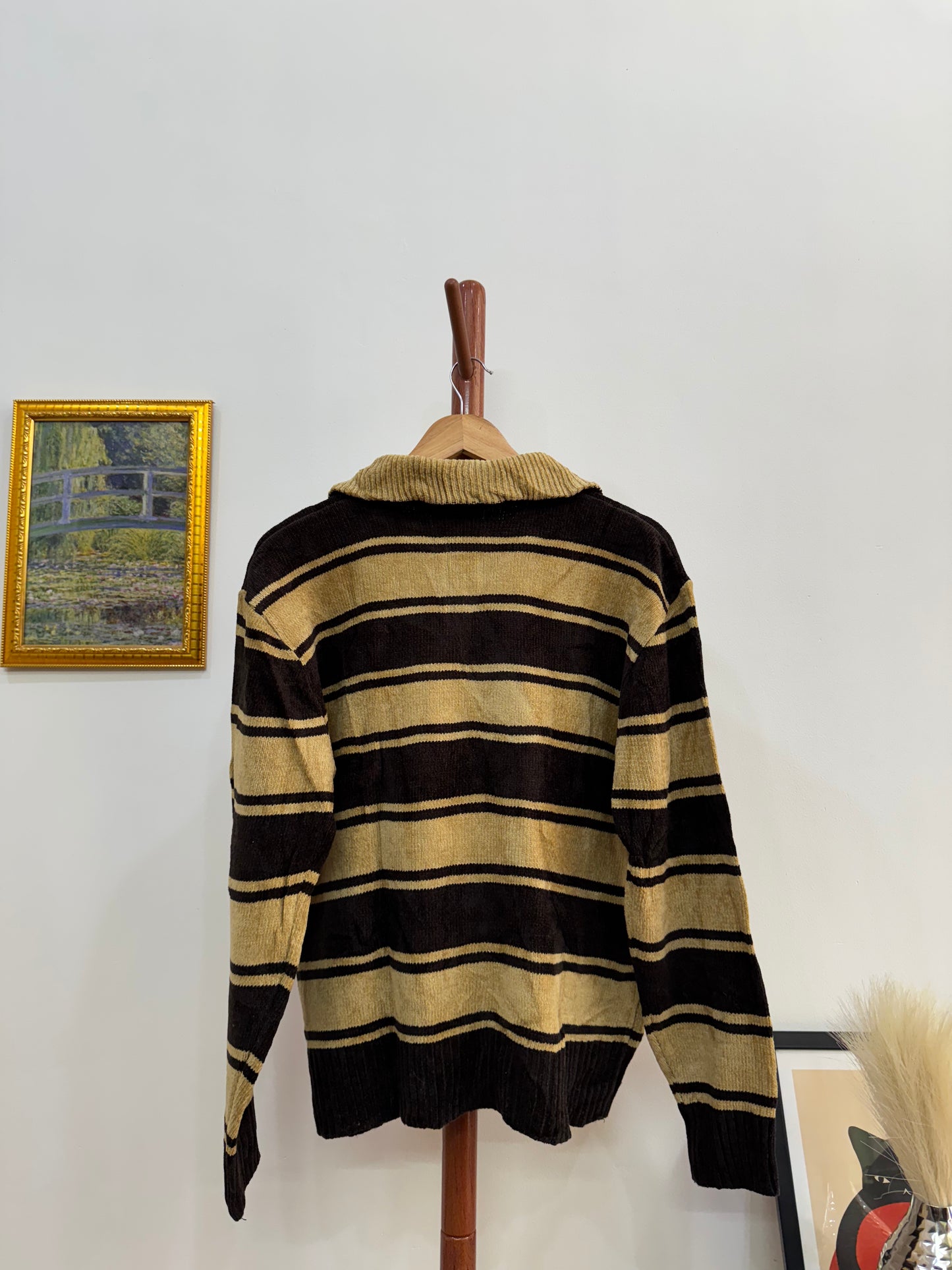 Brown Stripes Knitted Zipper