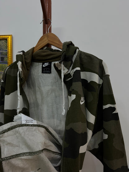 ‘Nike’ Camouflage Fleece Zipup Hoodie