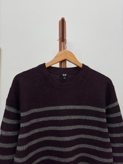 Dark Burgundy Striped 'Uniqlo' Wollen Sweater

Timeless & Versatile 🍂