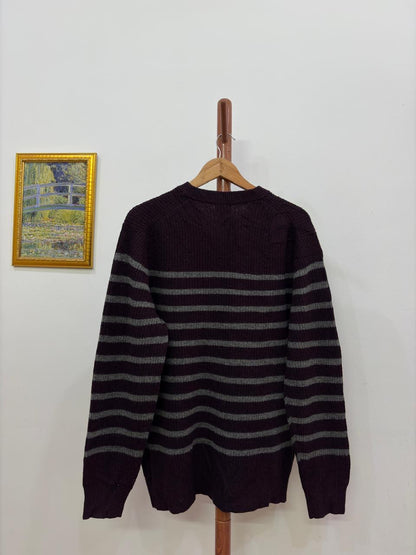 Dark Burgundy Striped 'Uniqlo' Wollen Sweater

Timeless & Versatile 🍂