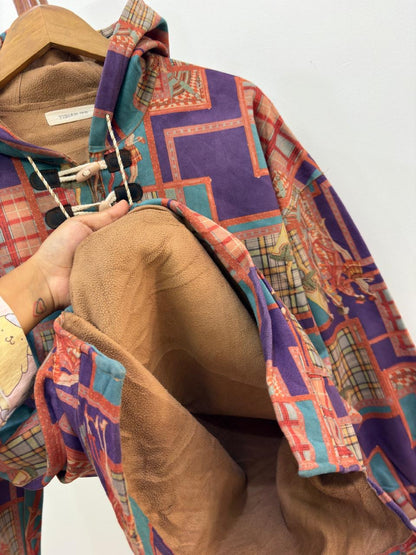 Vintage Artsy Fleece Hoodie 
Thick ,Warm & great for winter 
Fits