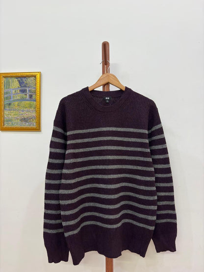 Dark Burgundy Striped 'Uniqlo' Wollen Sweater

Timeless & Versatile 🍂
