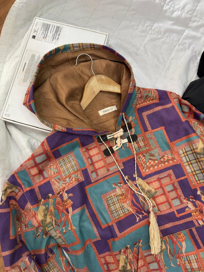 Vintage Artsy Fleece Hoodie 
Thick ,Warm & great for winter 
Fits